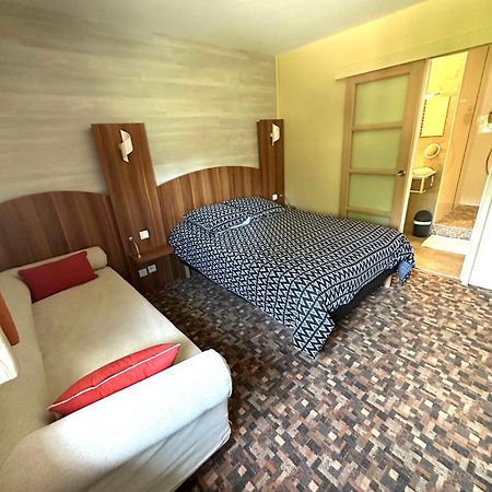 Hotel Roc Land Les Portes du Coglais Luaran gambar