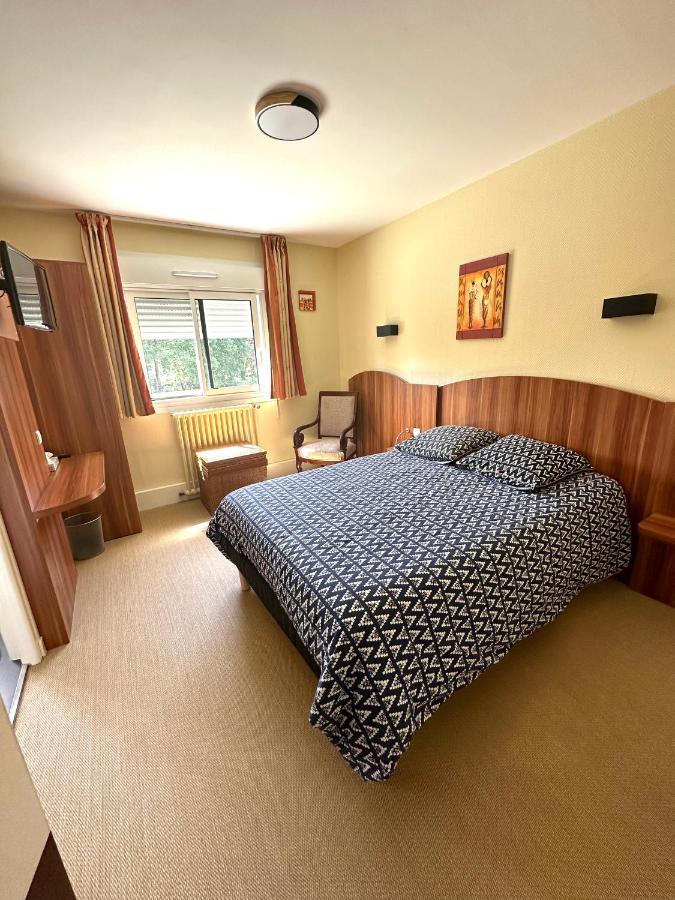 Hotel Roc Land Les Portes du Coglais Luaran gambar