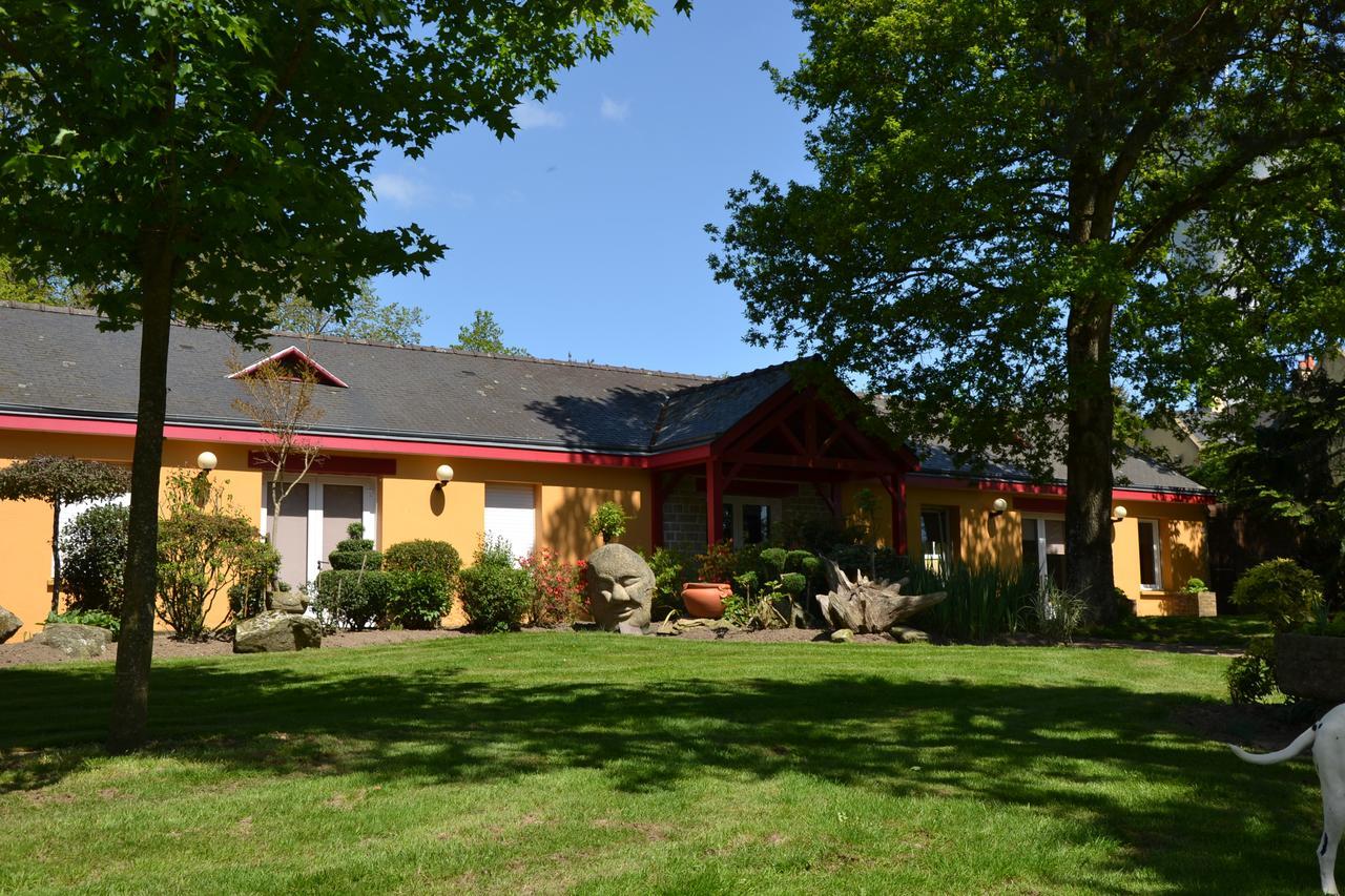 Hotel Roc Land Les Portes du Coglais Luaran gambar